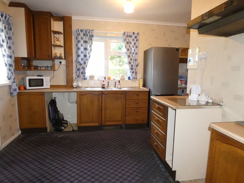 Kitchen/Breakfast- click for photo gallery